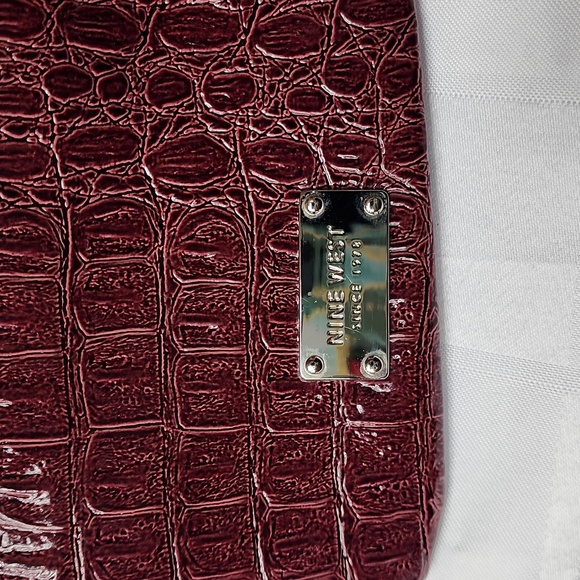 Nine West Vintage Women's Burgundy Faux Croc Wristlet - Picture 2 of 10